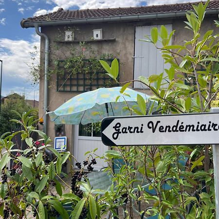 Le Garni Vendemiaire Apartment เวอซูล ภายนอก รูปภาพ